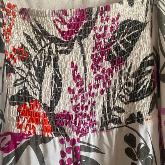 Old Navy Floral Dress - Picture 4 of 8